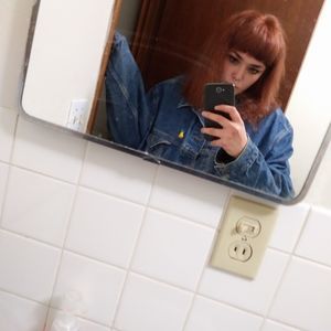 Meet your Posher, Charlotte